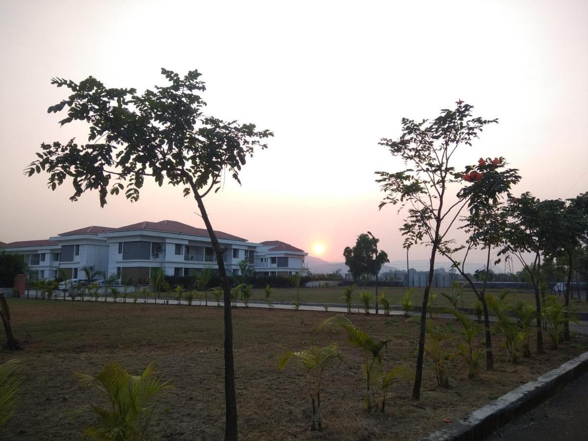 Parishreya Holiday Home Lonavala Bagian luar foto