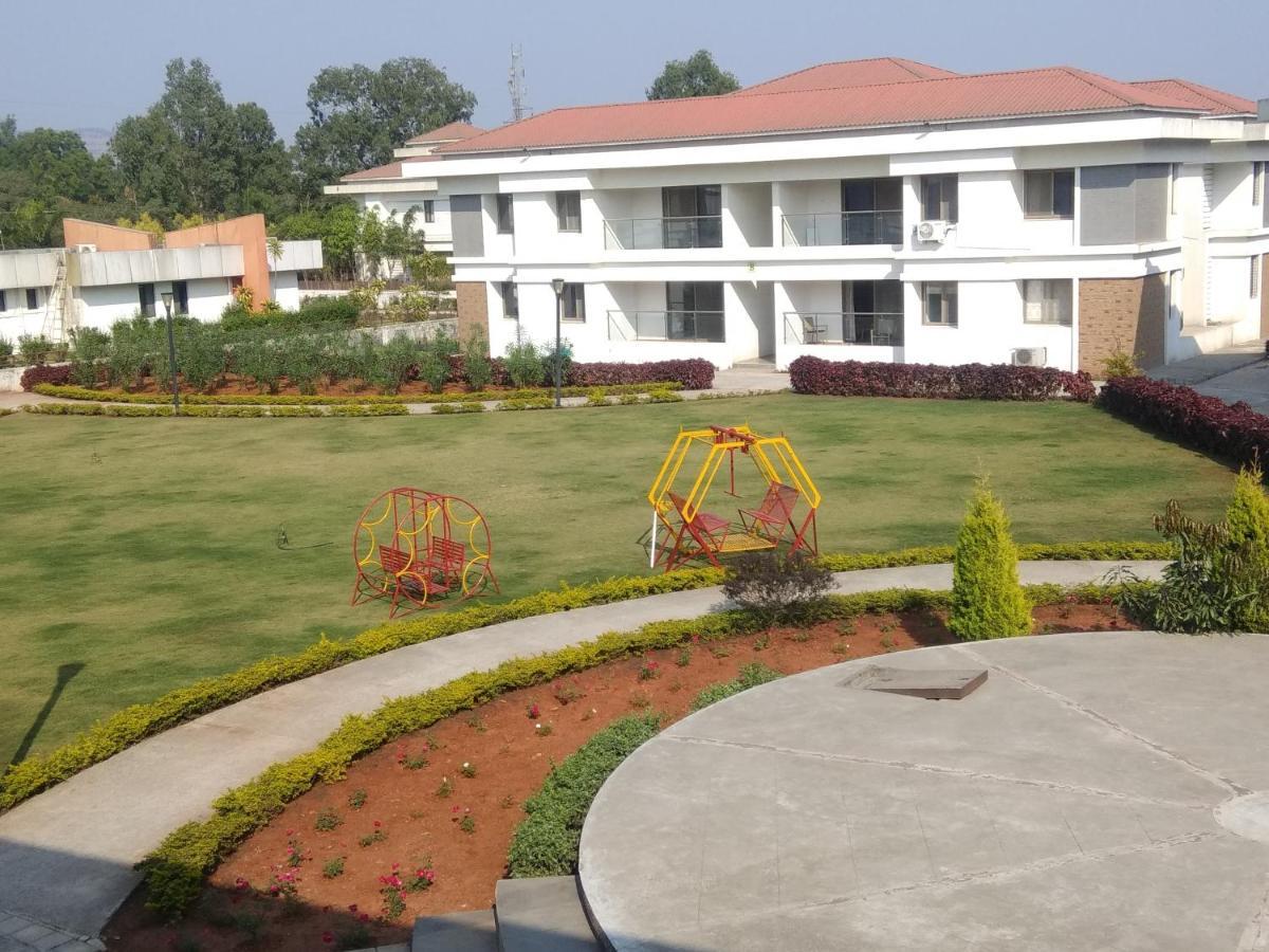 Parishreya Holiday Home Lonavala Bagian luar foto